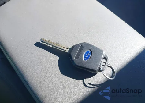 2019 Subaru Outback 2.5I Premium из США, поврежденный, VIN 4S4BSAFC2K3370339